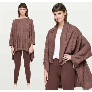 Lululemon Divinity Cashmere Blend Poncho – One Size (OS)